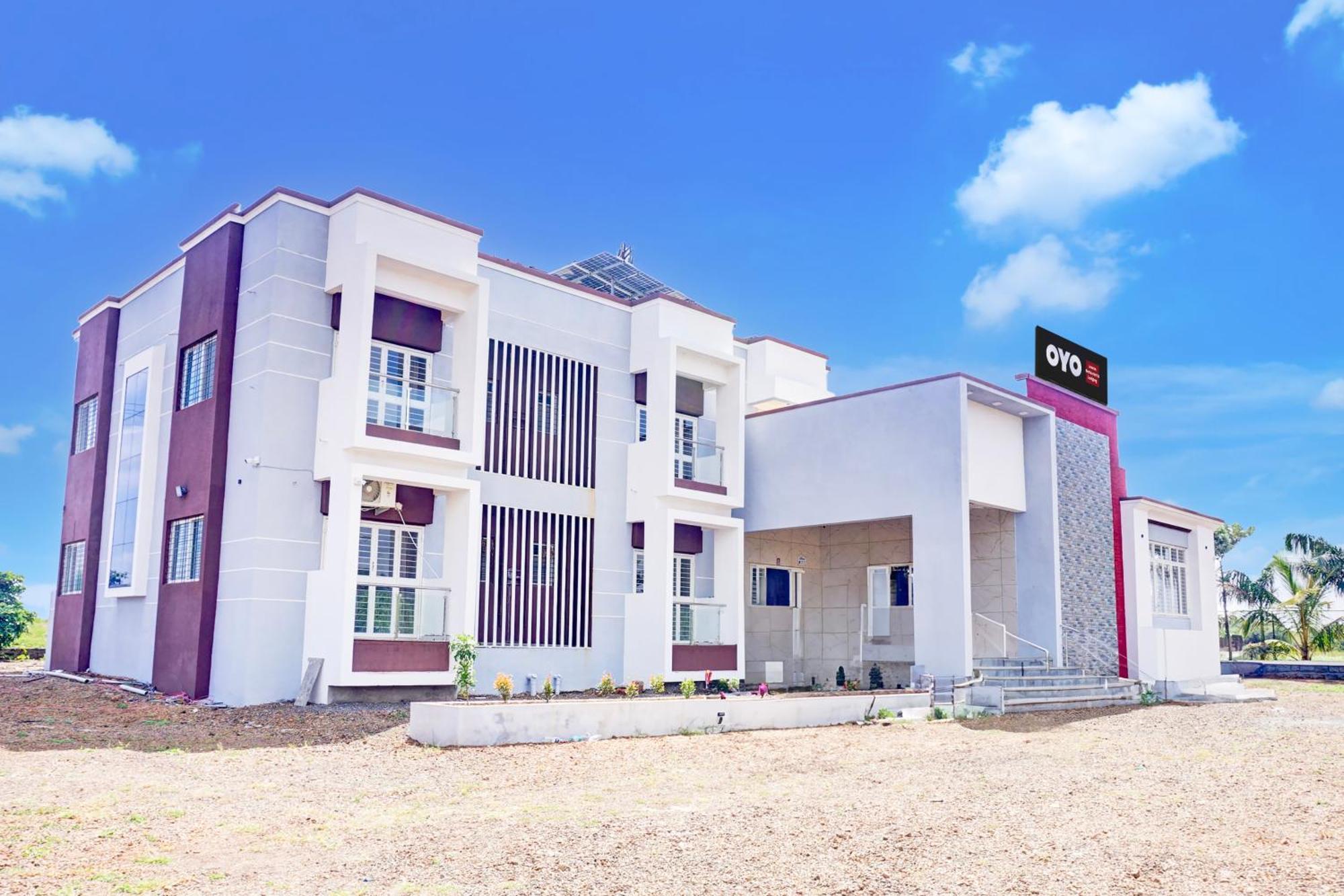 Hotel O Jeevan Restaurant & Lodging Kavathe Bagian luar foto