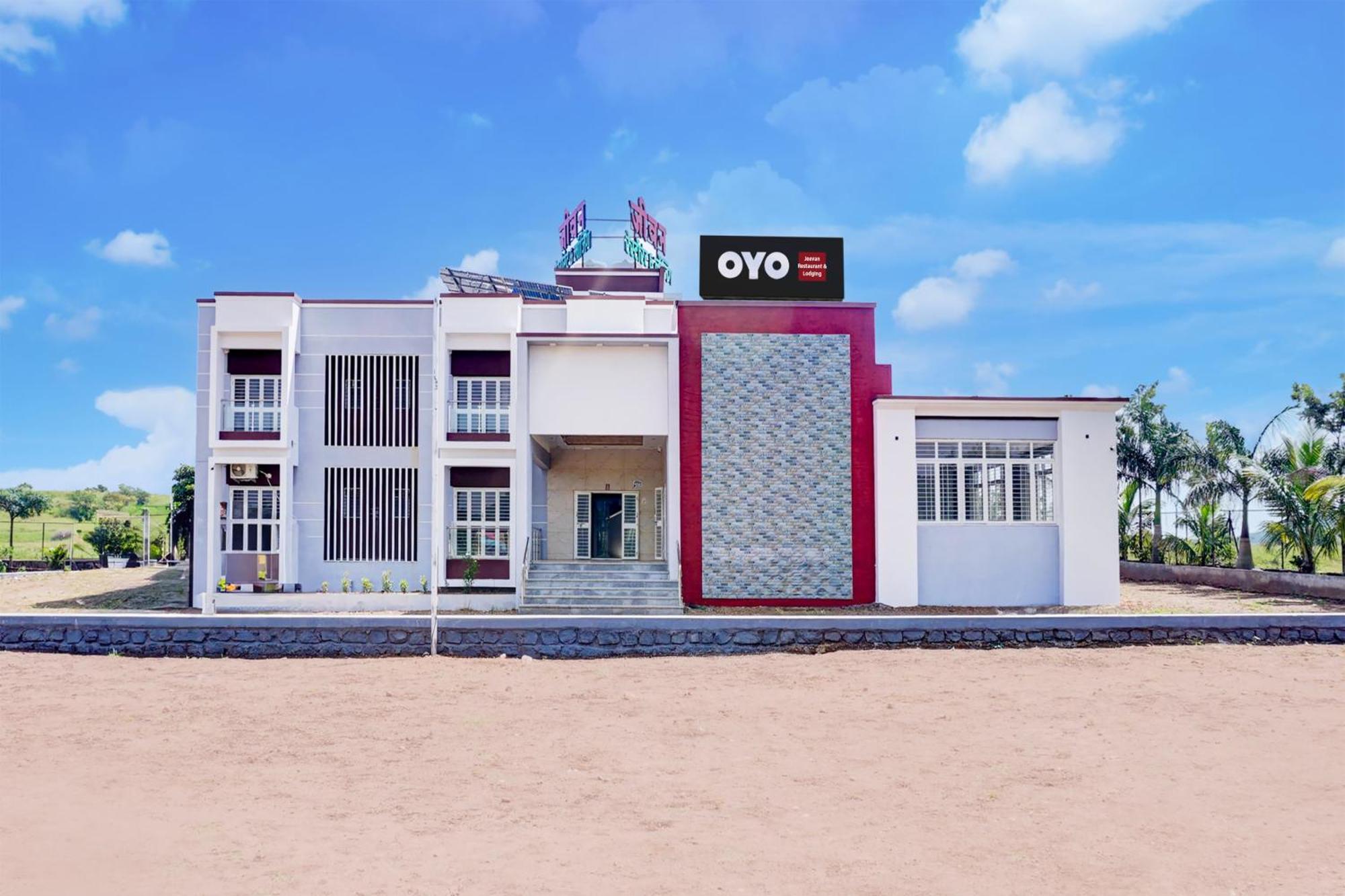 Hotel O Jeevan Restaurant & Lodging Kavathe Bagian luar foto